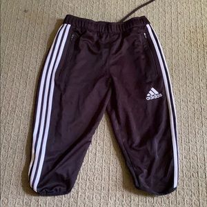 3/4 Adidas sweat pants